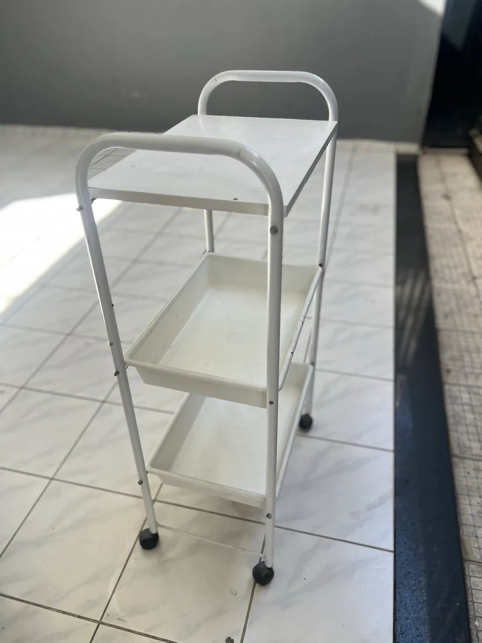 Carrinho auxiliar  - Foto 2