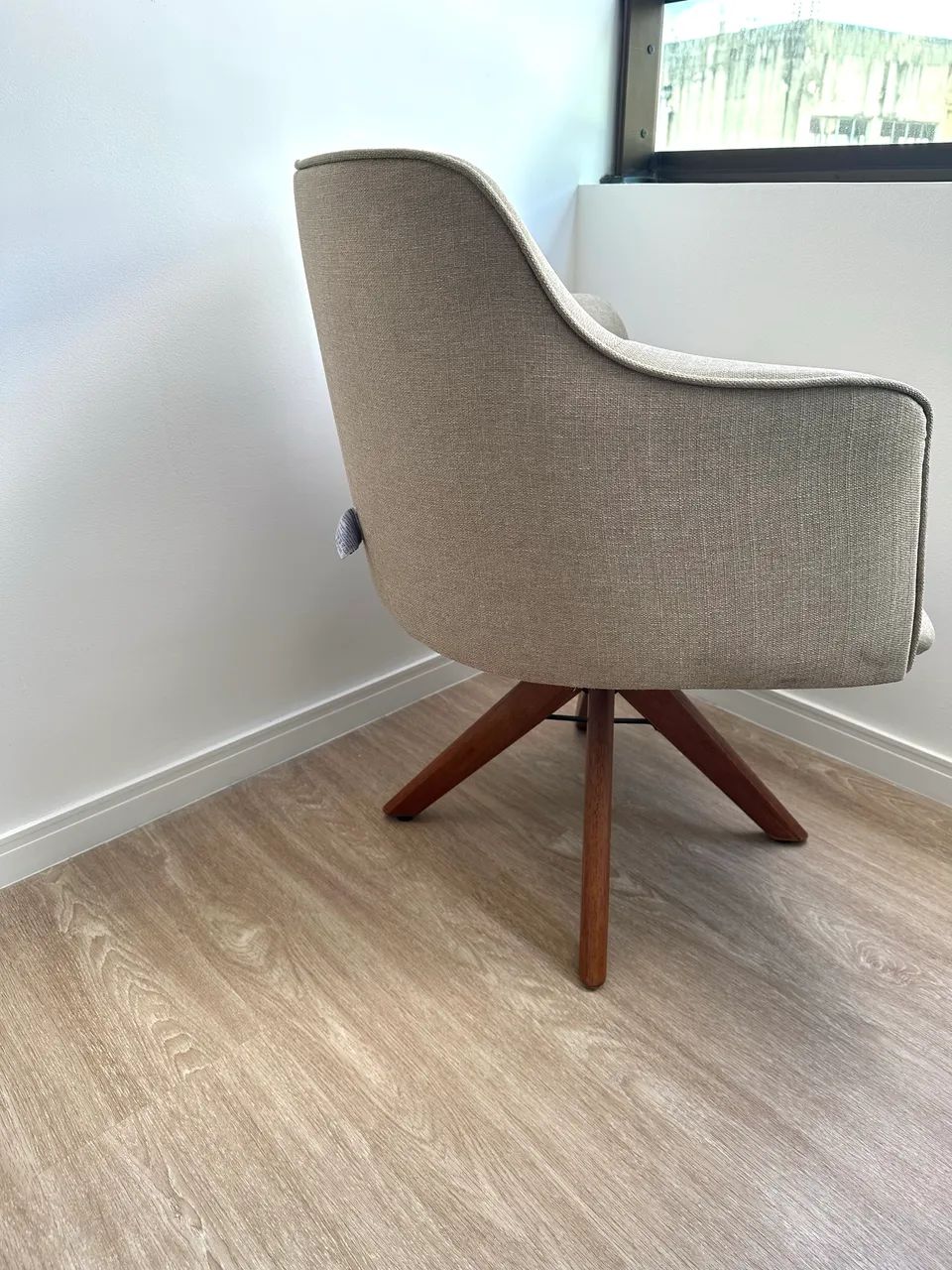 Poltrona giratória  - Foto 3