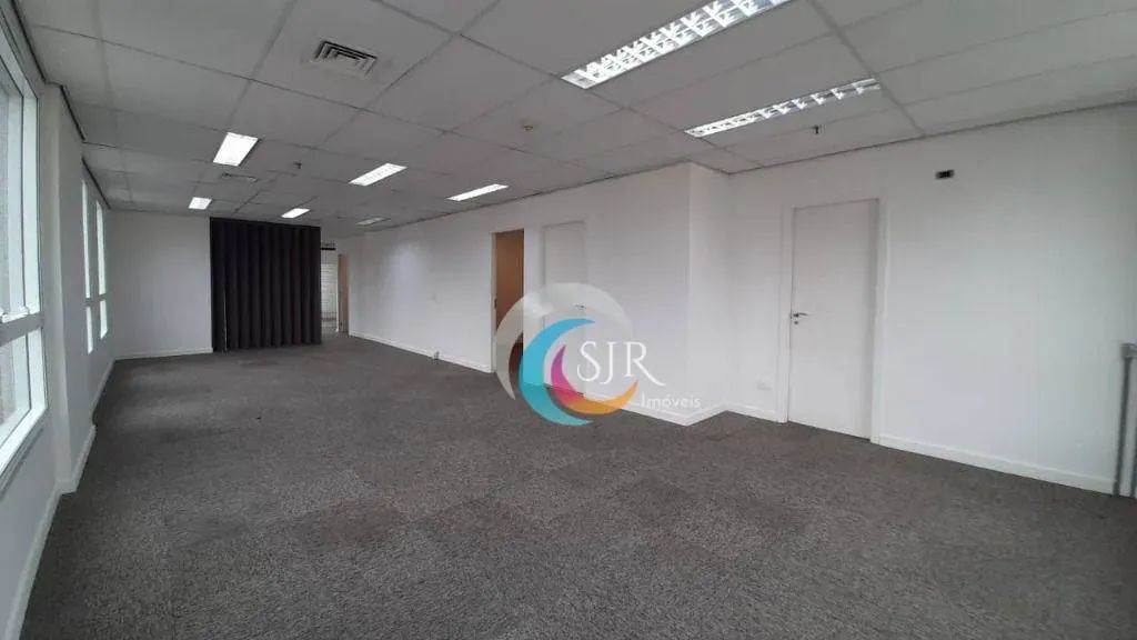 Conjunto comercial de 198 m² - 6 vagas - Foto 2