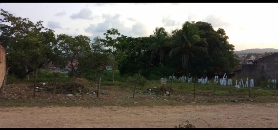 Vende -se terreno 25X70 no parque dos faróis 