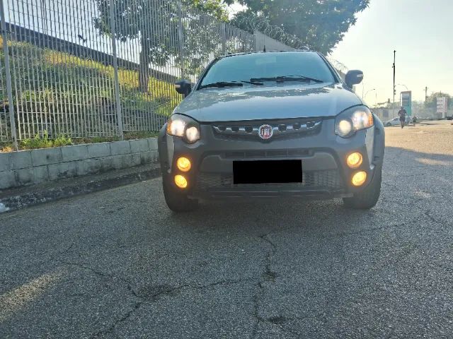 Fiat Strada Adv.1.8 16V Dualogic Flex CD 2017 - Foto 5