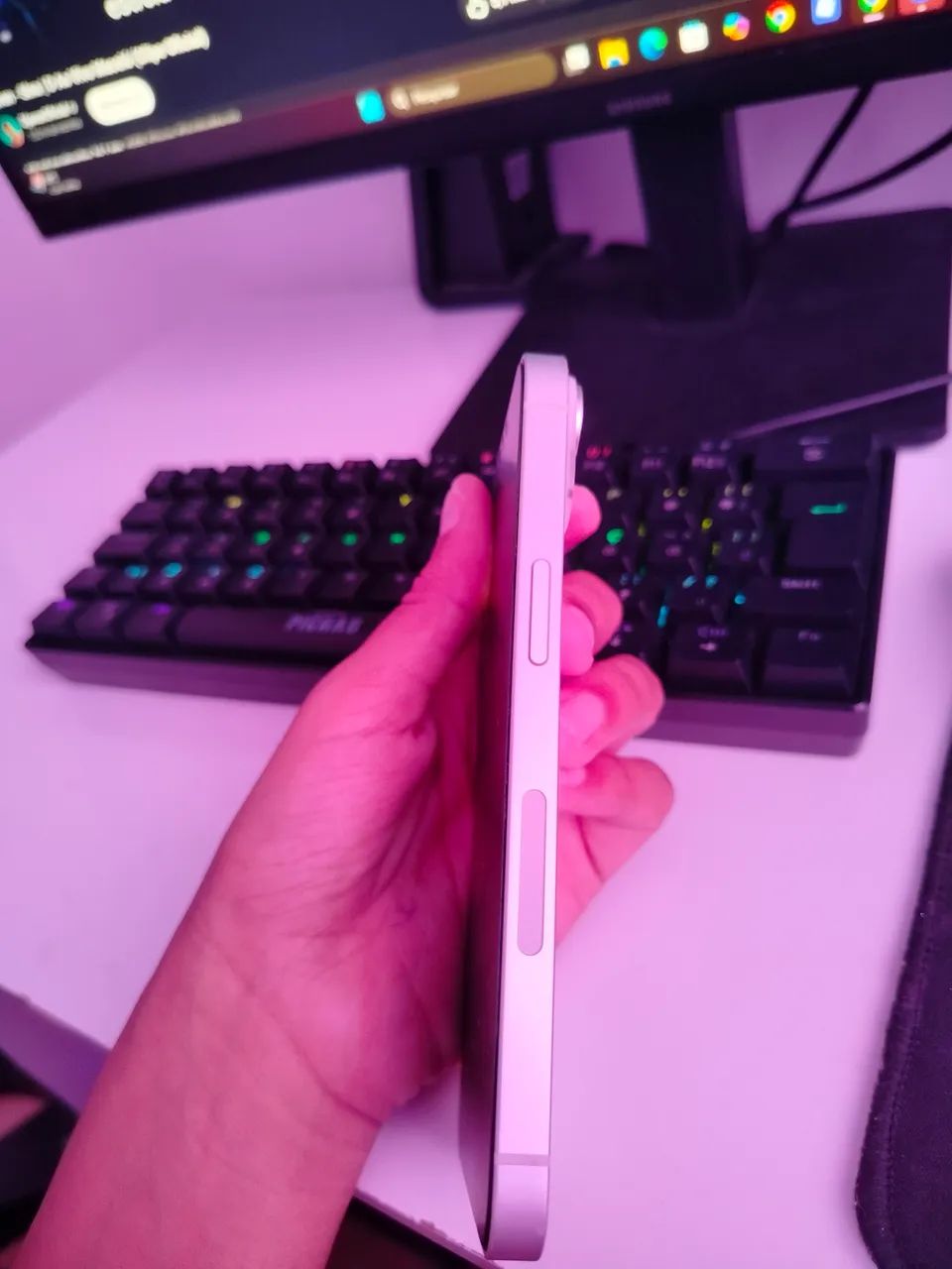 iPhone 14 128gb branco  - Foto 4