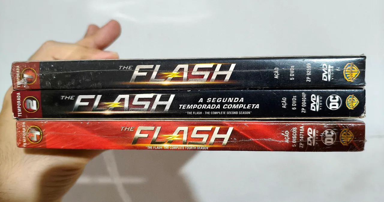 Flash - Temporadas 1, 2 e 4 - DVD - Foto 3