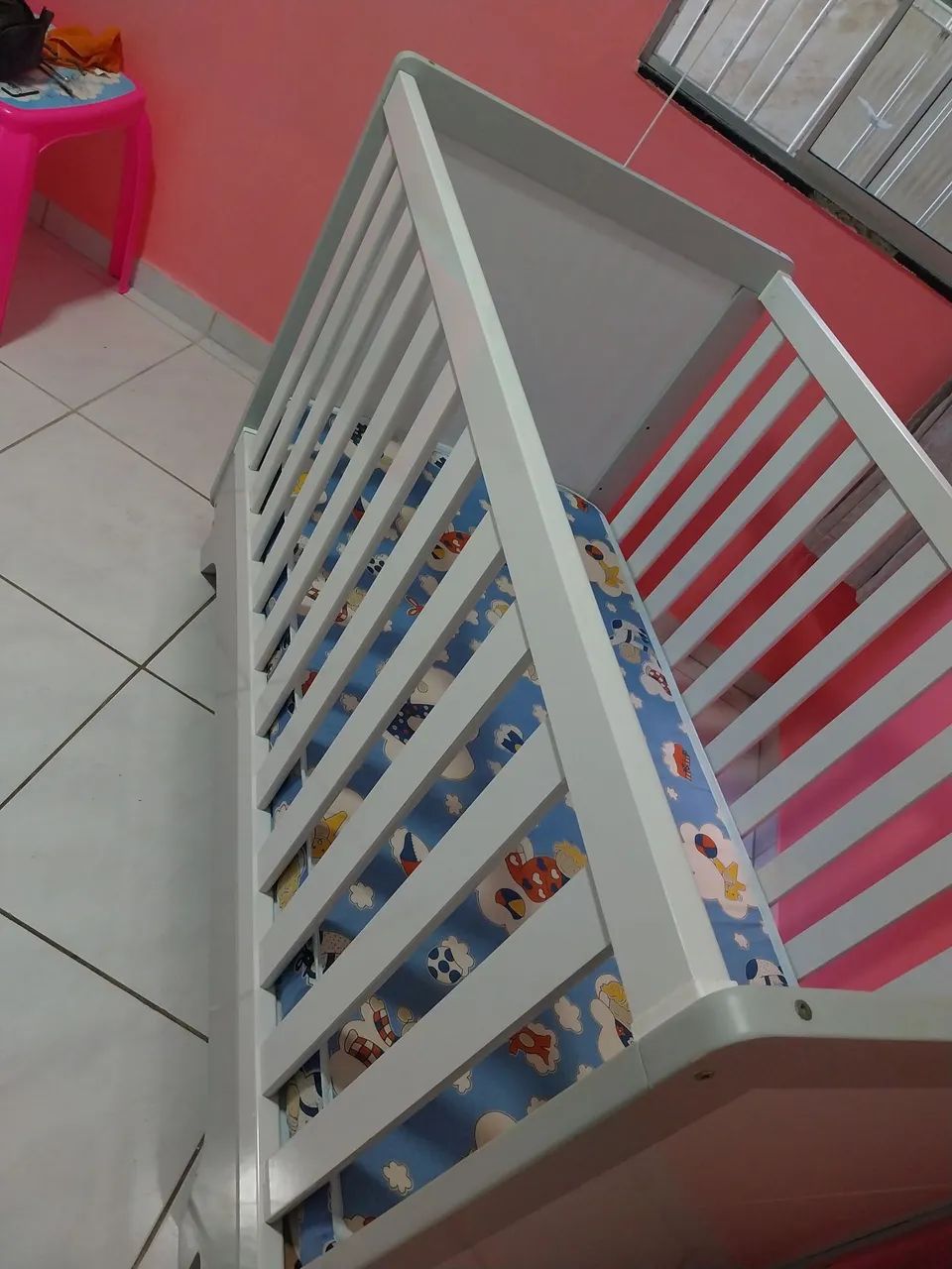 Berço novíssimo!!! Com brindes - Foto 3