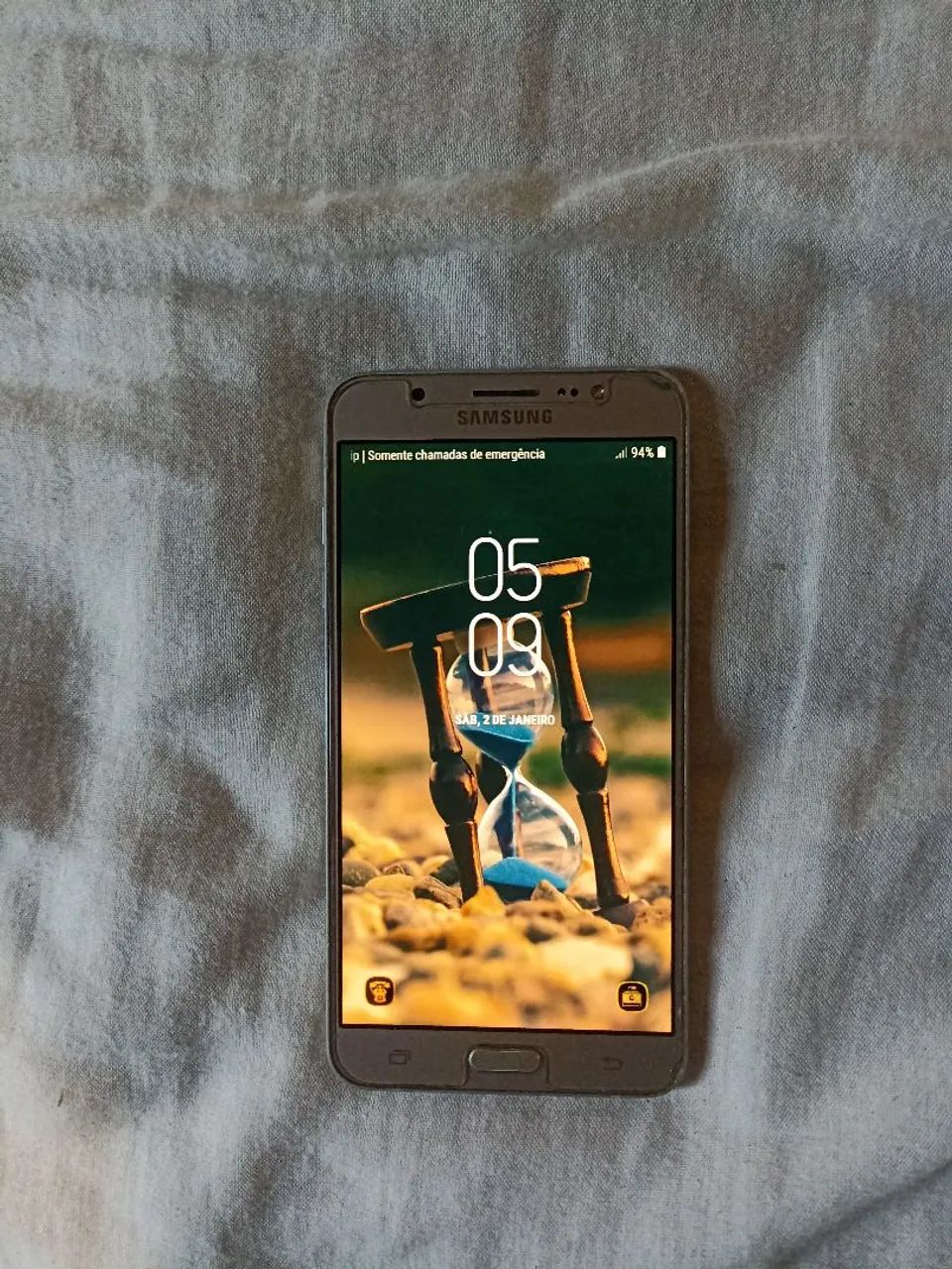 Smartphone Samsung J7 sem chip e microsd