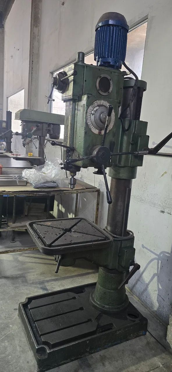 Furadeira de coluna Kone k45 usada  - Foto 3