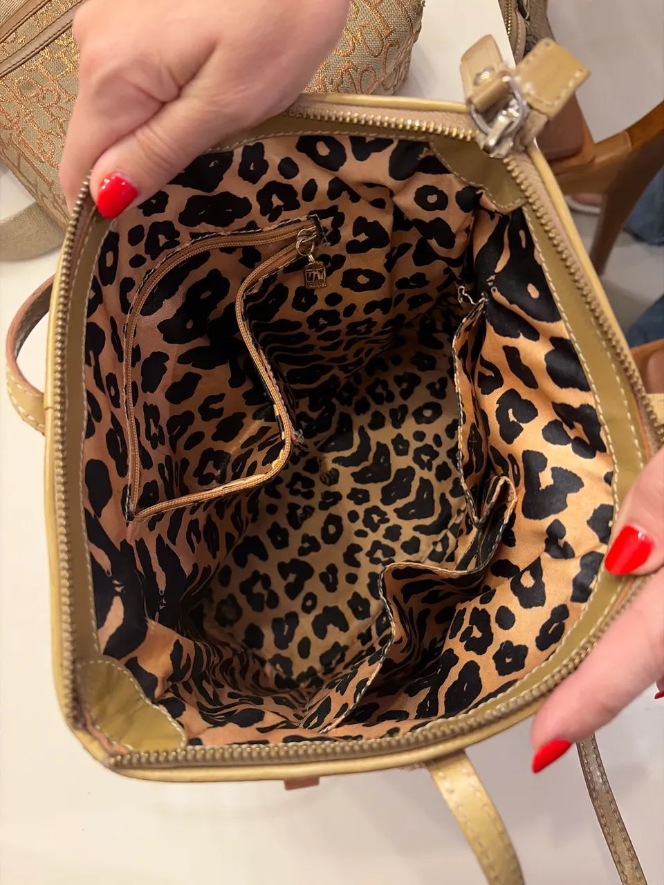 Bolsa Victor Hugo Original - Foto 4