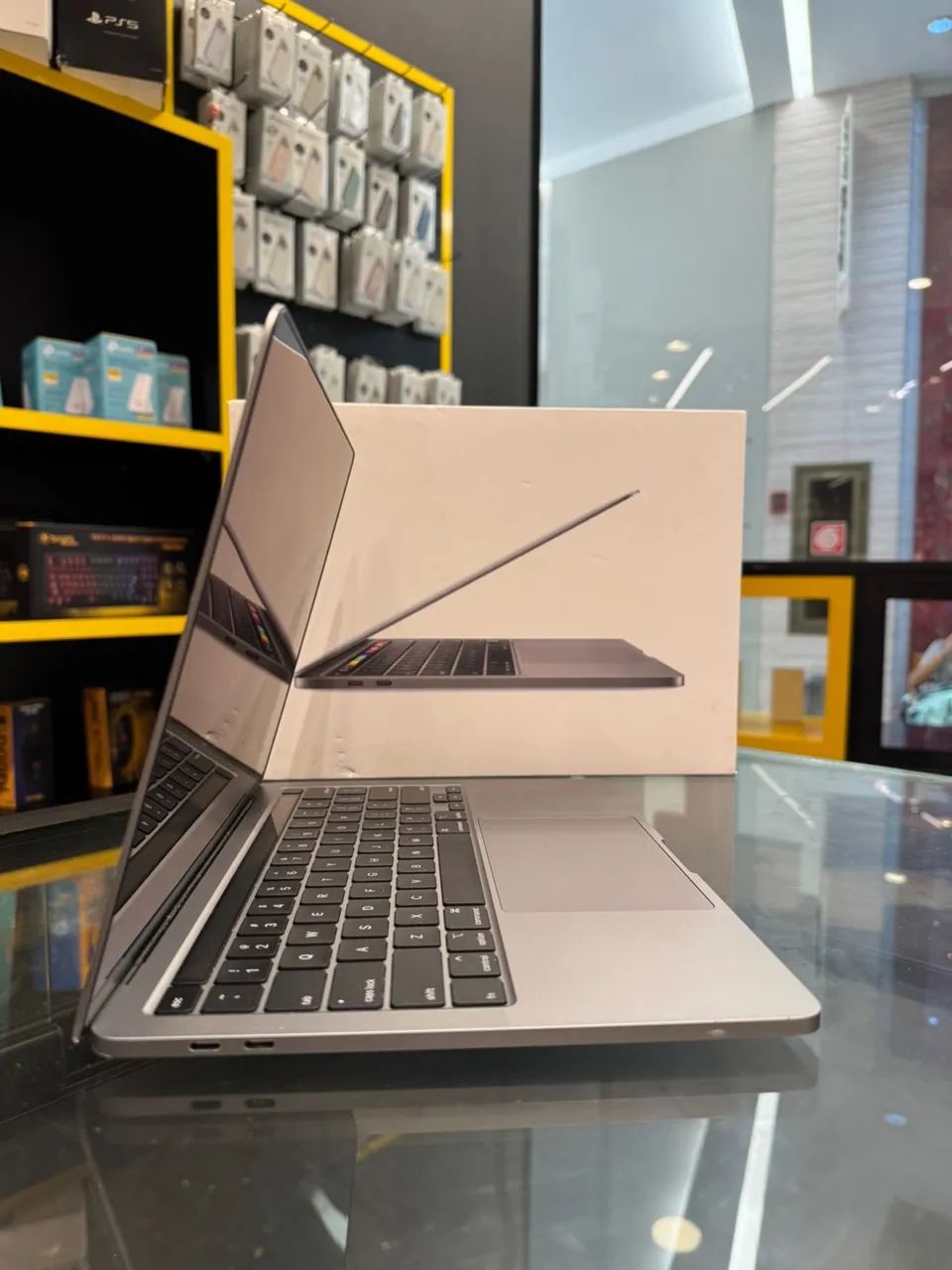 MacBook Pro 2020 core i5 