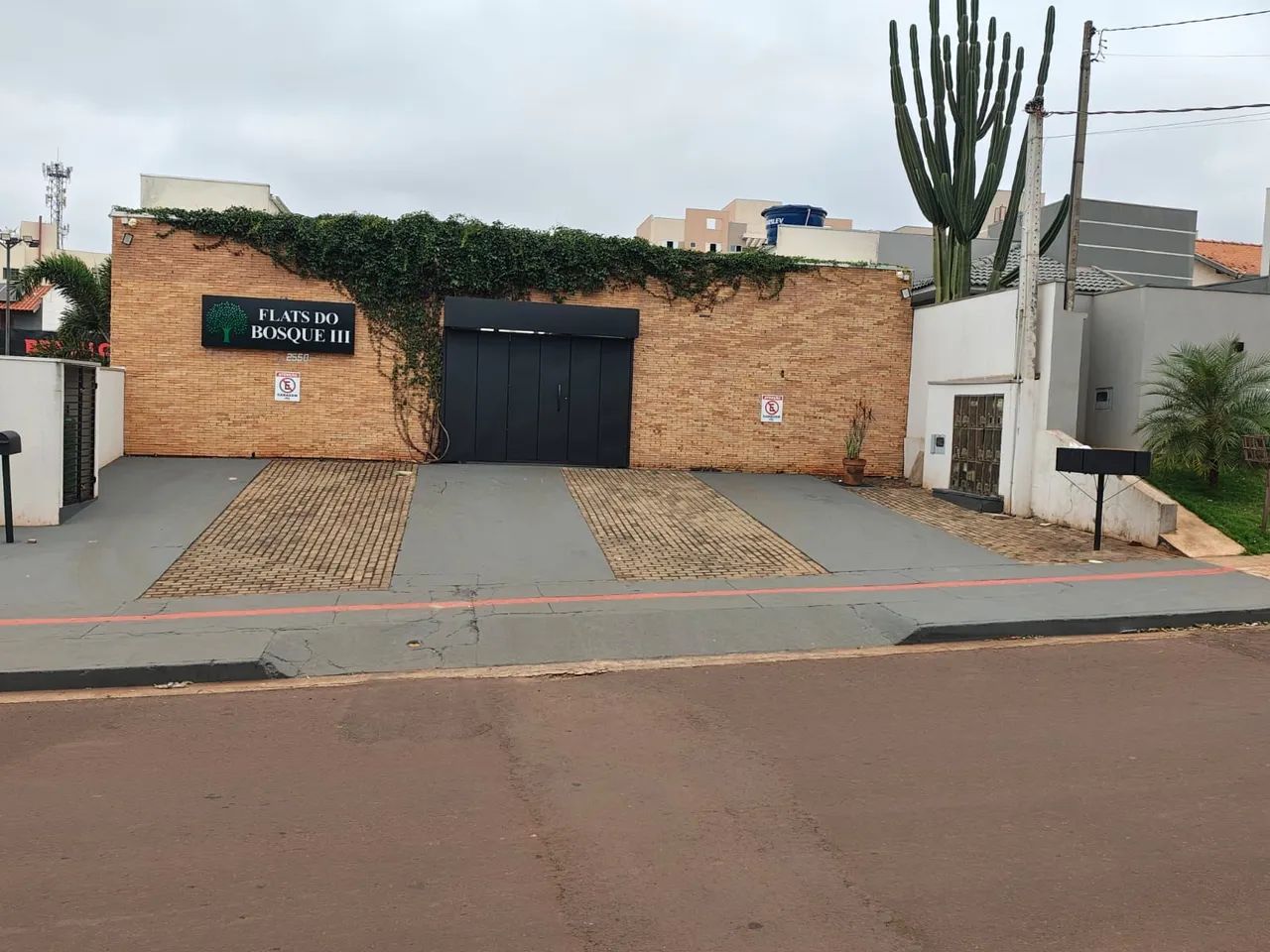 Vendo bloco com 8 unidades de flats mobiliados 