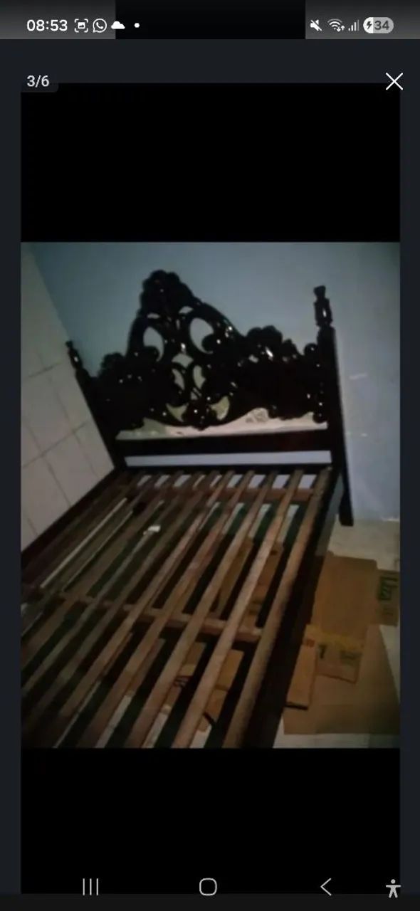 Cama de madeira de casal 