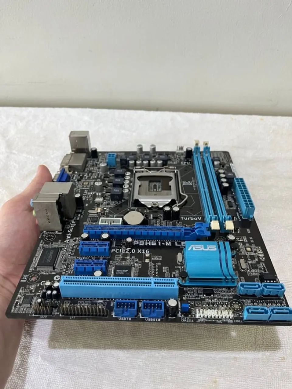 Placa Mãe Asus PBH61-M LE - Foto 2