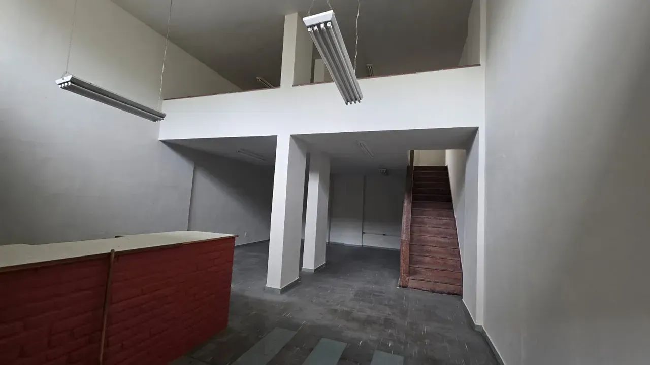 Loja Comercial à Venda no Centro de Nova Iguaçu  90m² total com Mezanino - Foto 3
