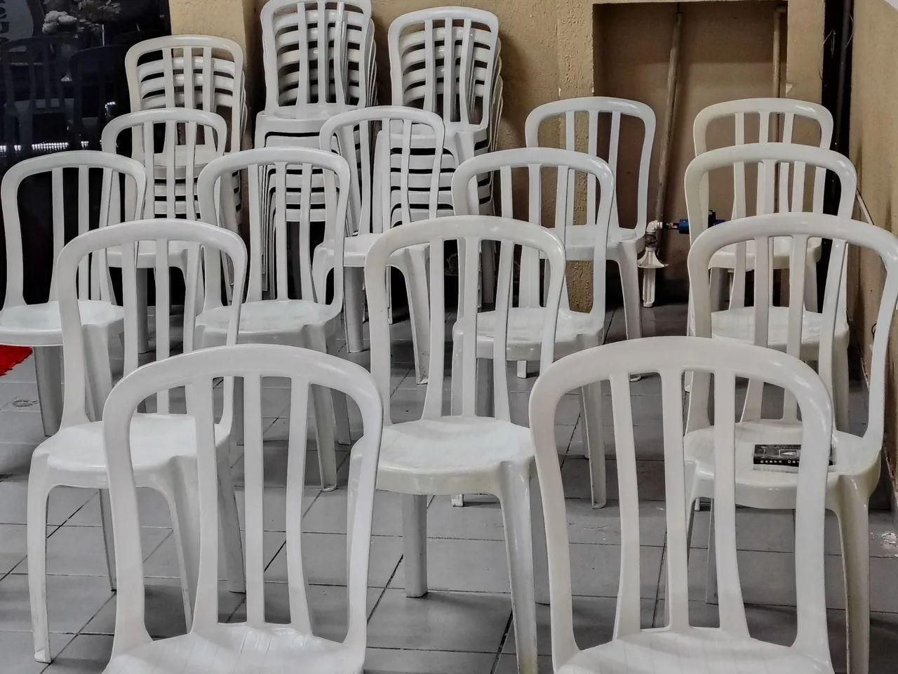 Cadeira Plástica  - Foto 2