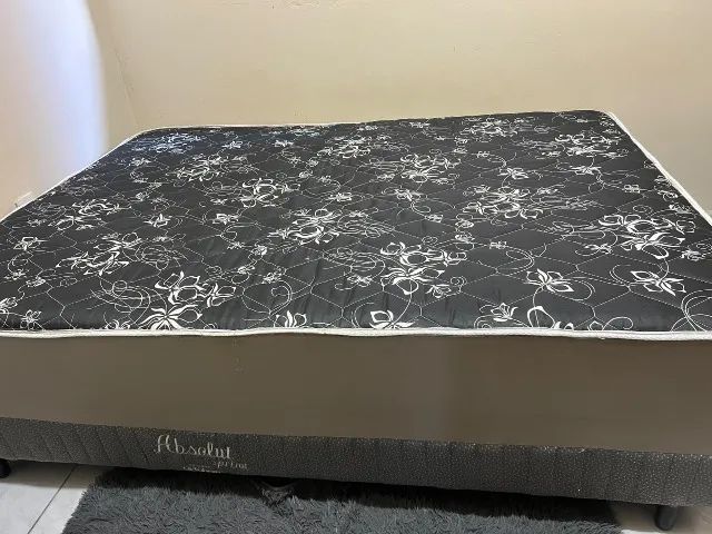 CAMA DE CASAL COM BASE E COLCHÃO INTEGRADOS