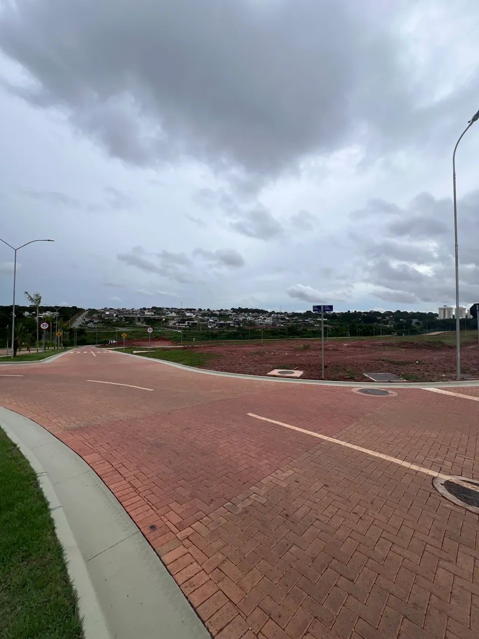 Foto - Goiânia - Residencial Jardins Londres