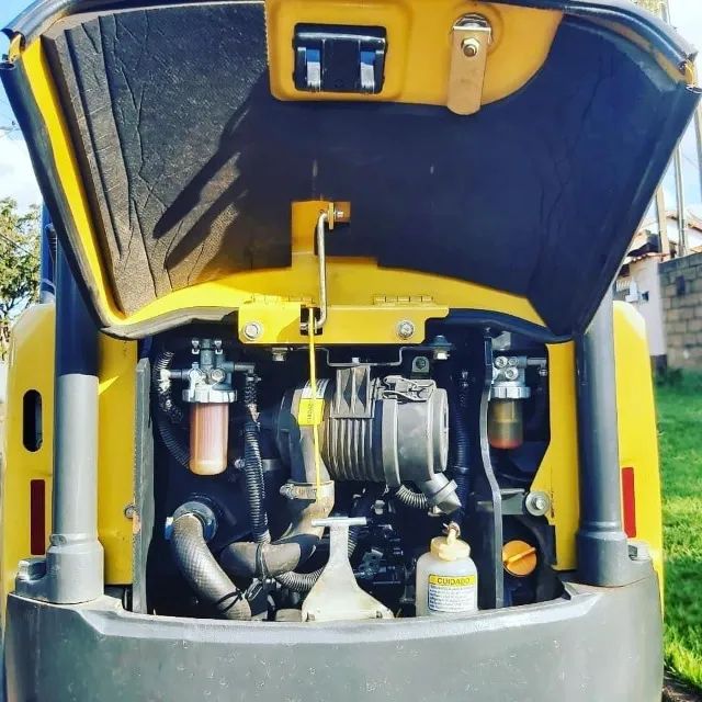 Mini escavadeira Yanmar vio17 ano 2019 - Foto 6
