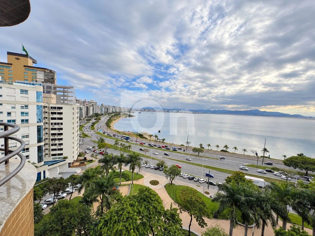 Apartamento de 4 dormitórios na Agronômica - Foto 2
