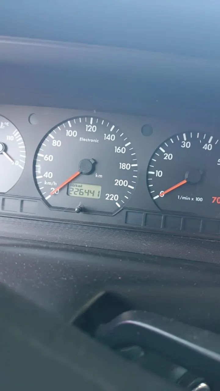 Volkswagen Santana 1.8 MI (álcool) 2003