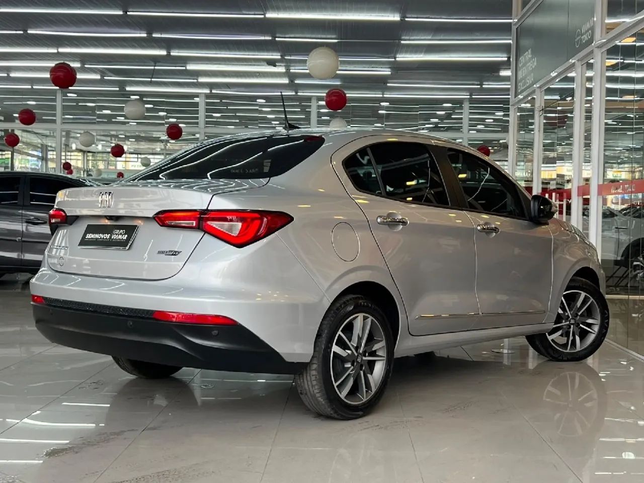 Fiat Cronos Precision 1.3 16V Flex Aut. 2023 - Foto 4