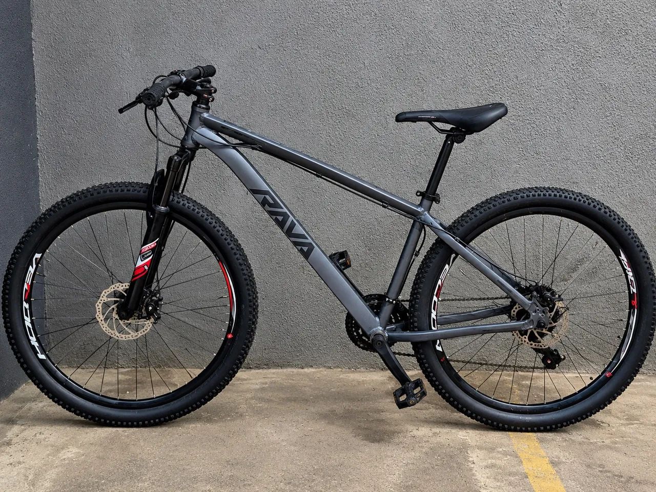 Bicicleta Rava aro 29 mtb 21v - Foto 3