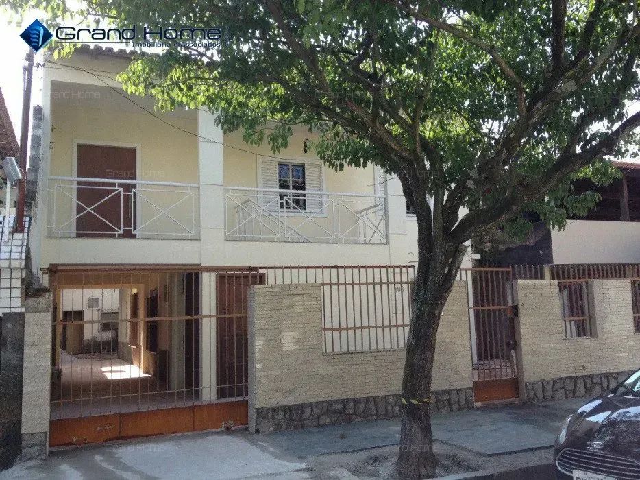 Casa 7 quartos em Itapuã