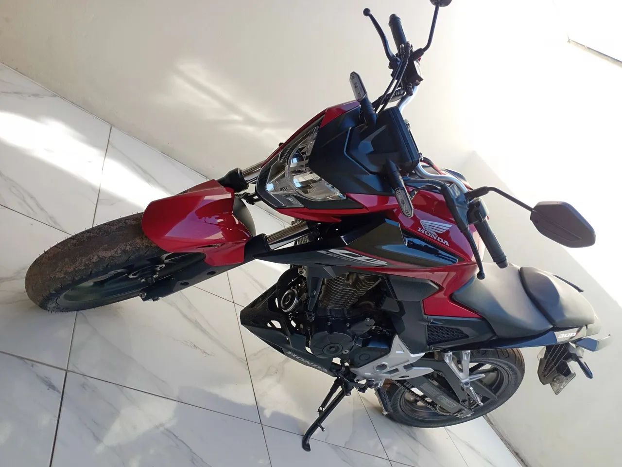 CB 300f / 2025