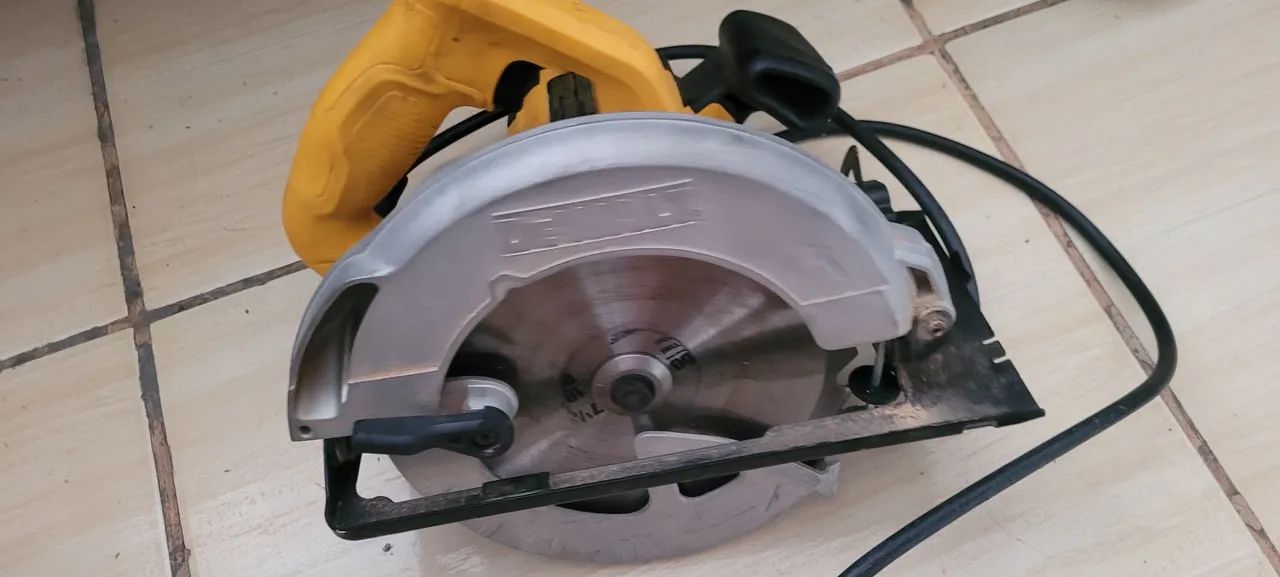Serra circular dewalt