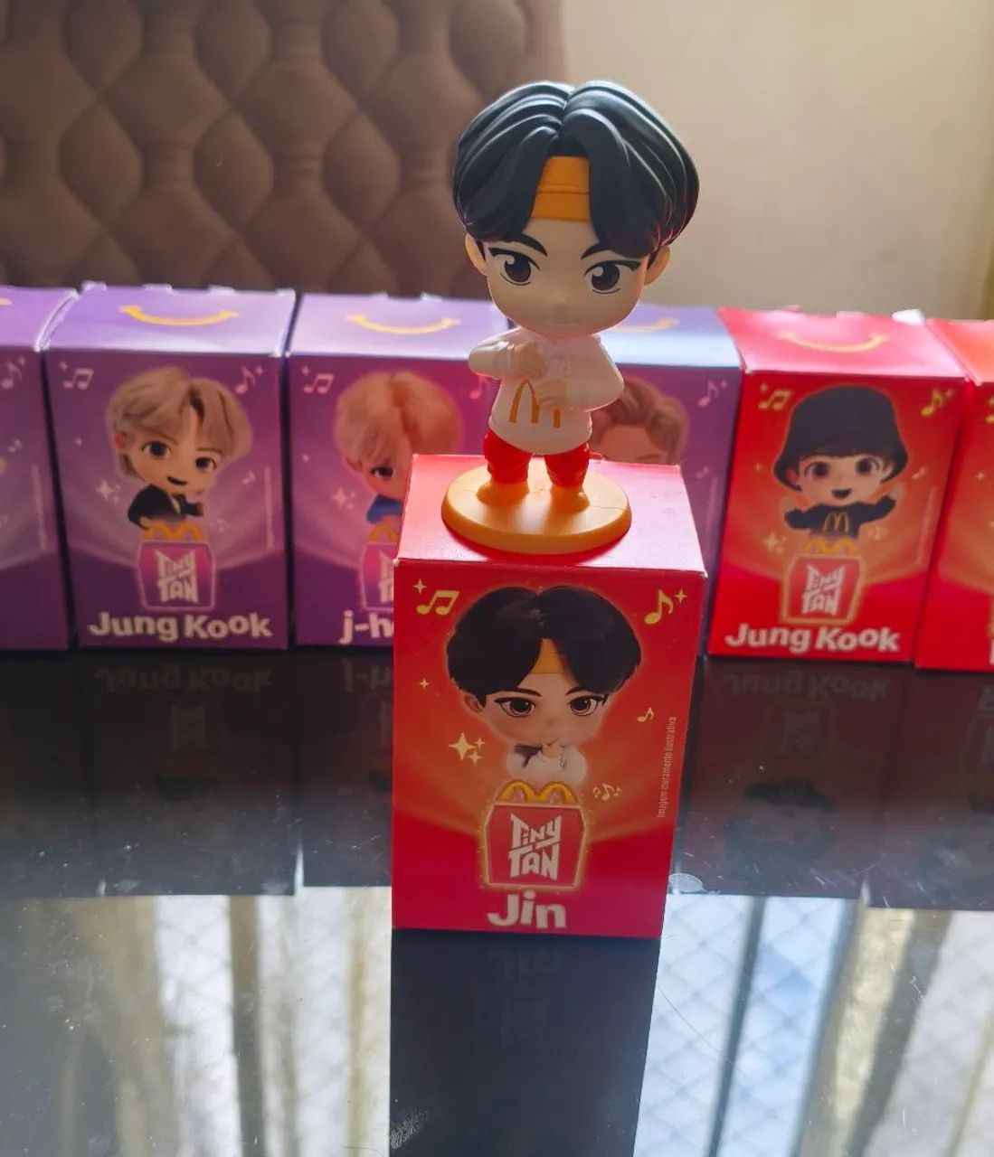 8 bonecos do BTS  - Foto 3