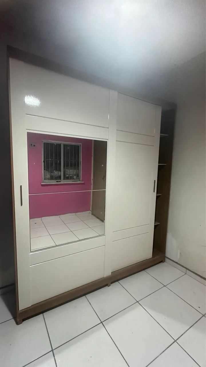 Guarda roupa casal com espelho 