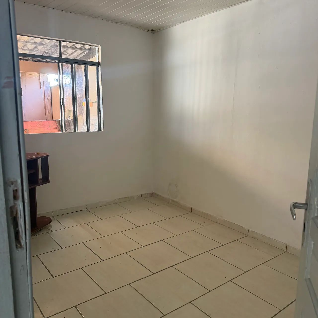 Alugo casa Hauer - próx Muffato  - Foto 2
