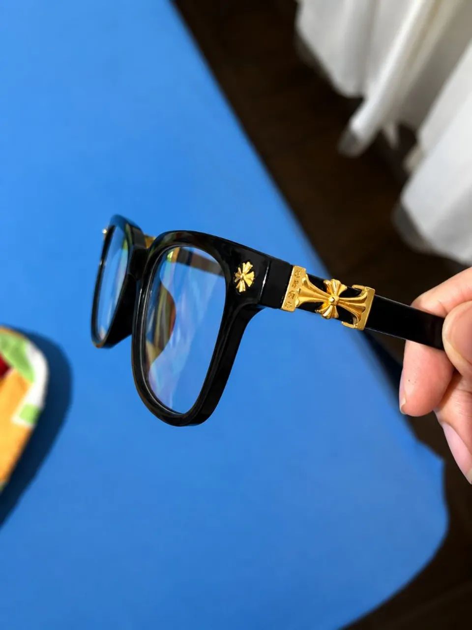 Óculos Chrome Hearts Preto e Dourado
