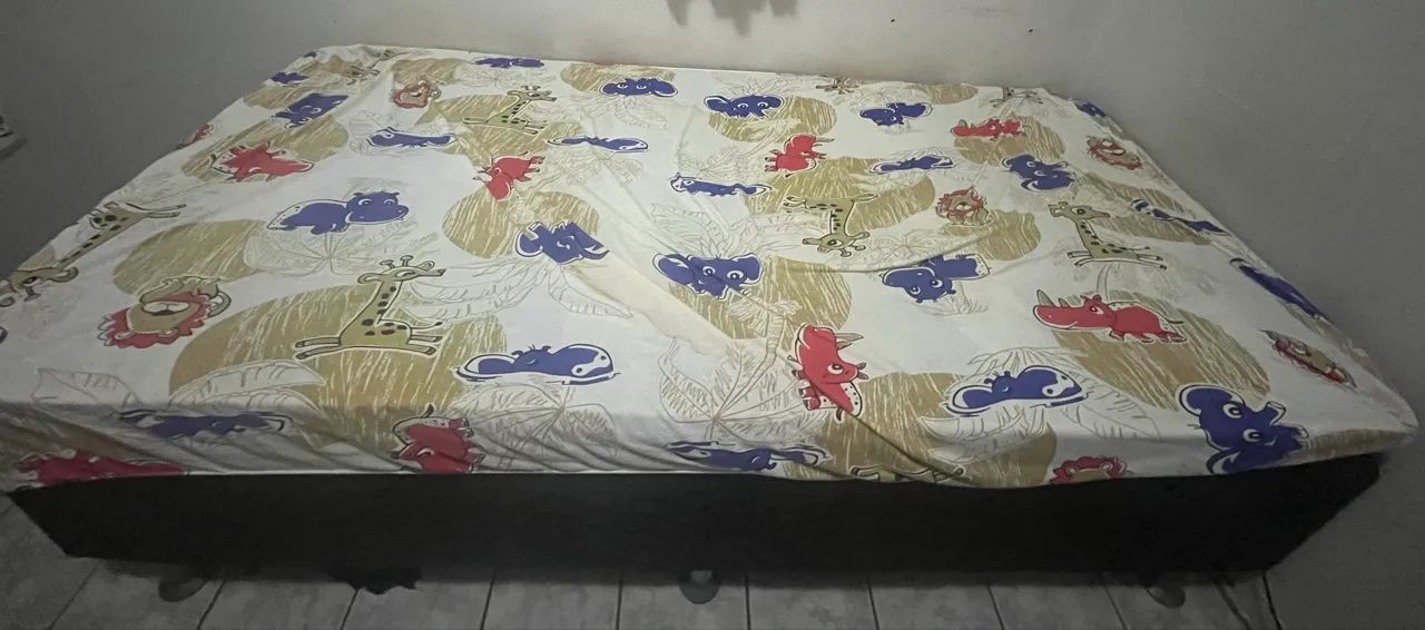 Guarda-roupa e Cama de solteiro  - Foto 5