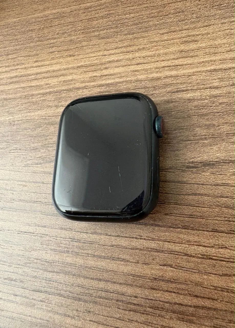 Apple Watch Series 7 (GPS + Celular)  