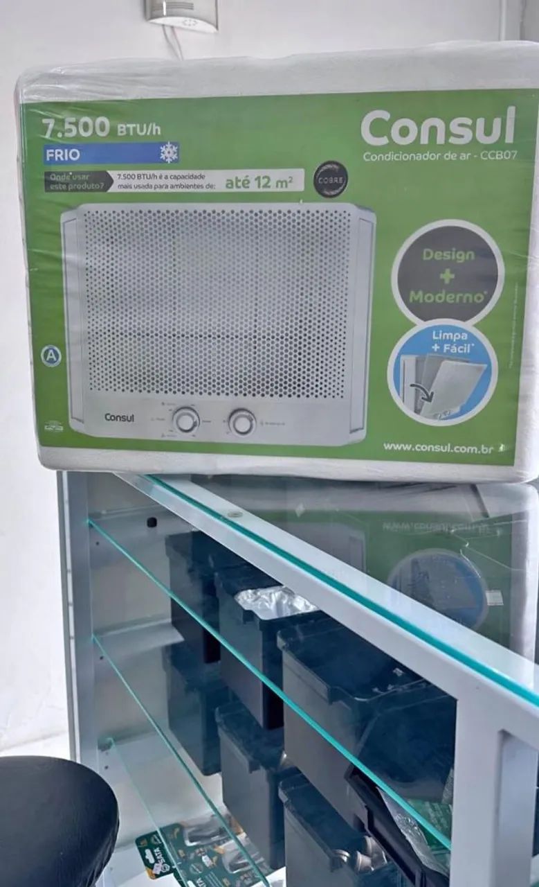 Ar condicionado da Consul 7.500 BTUs.