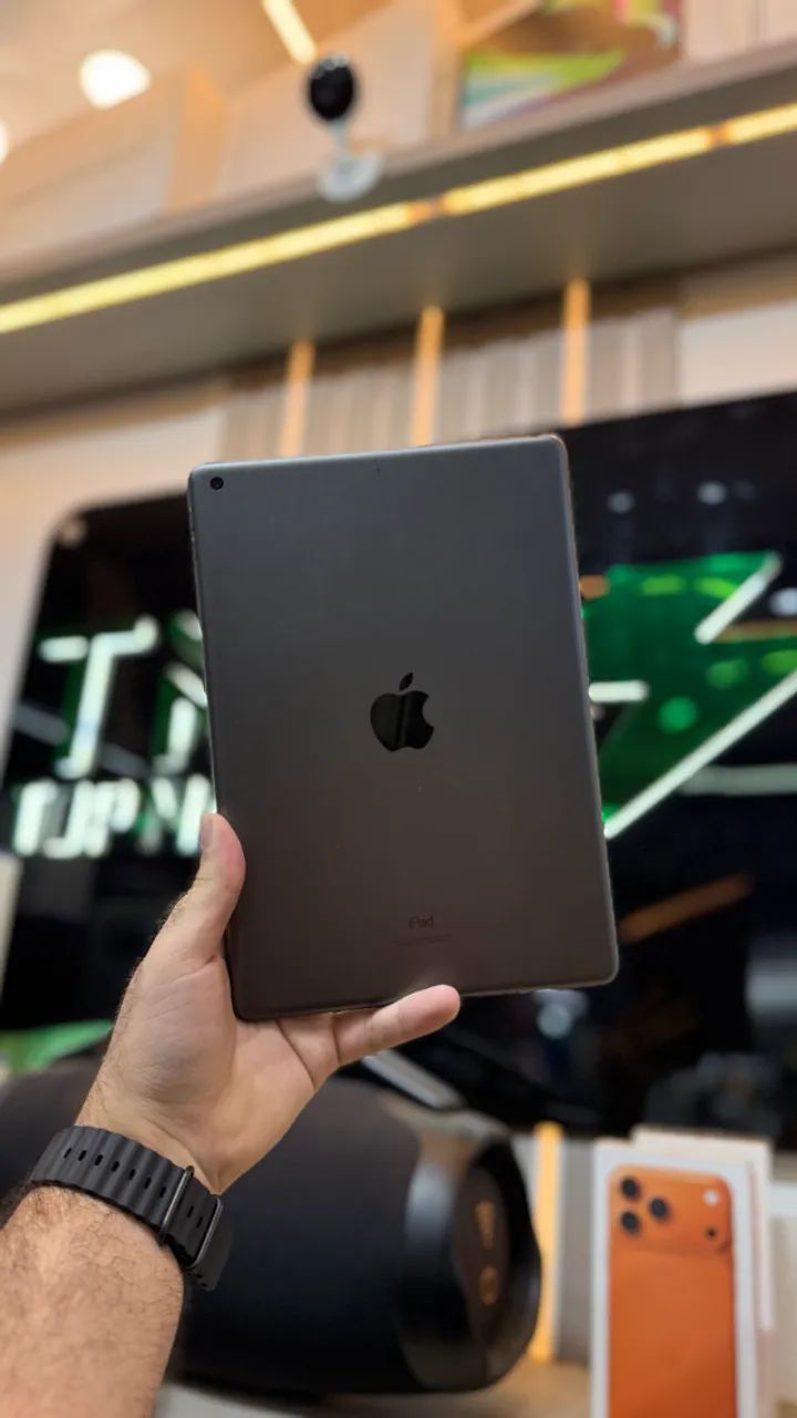 iPad 8, 32GB, Seminovo