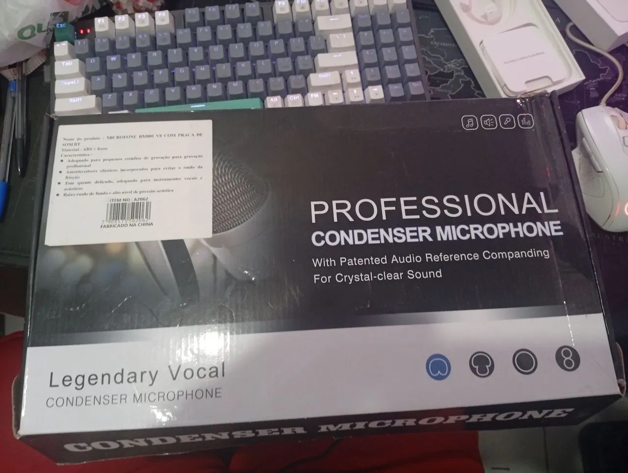 Kit microfone condensador mas mesa e braço articulado 