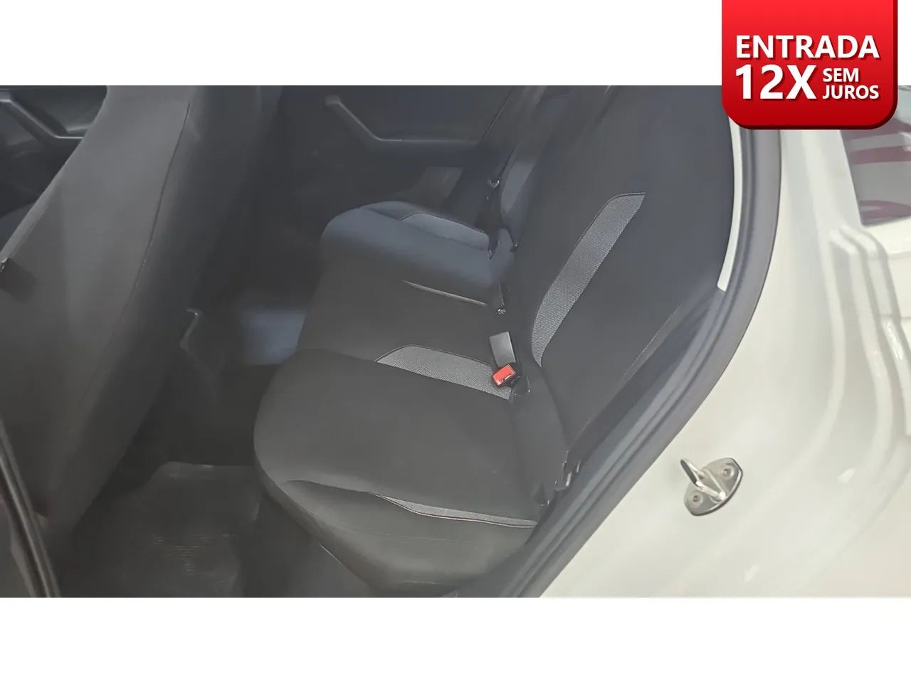 Volkswagen Polo Track 1.0 Flex 12V 5p, foto 13 de 16