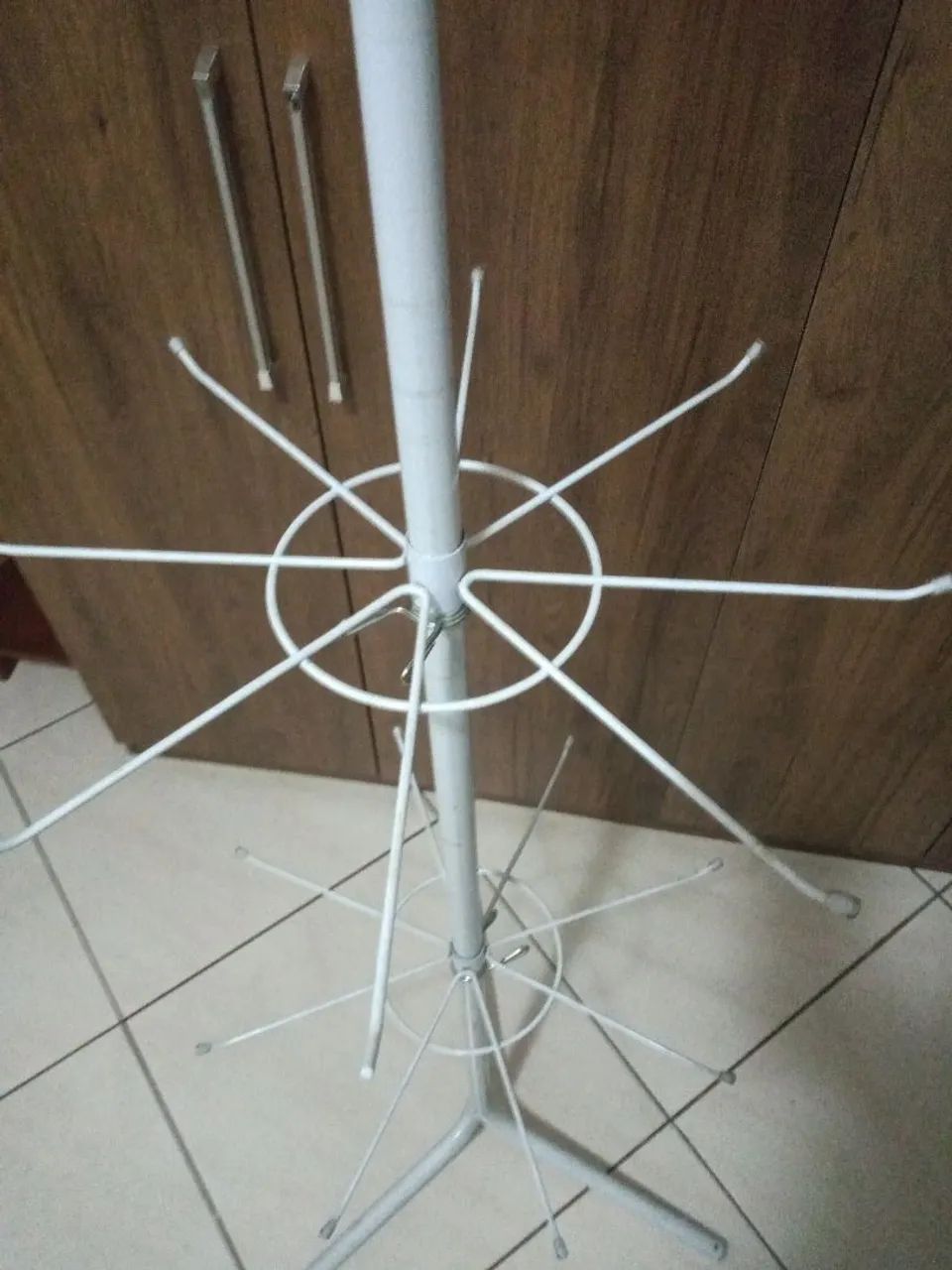 EXPOSITOR GIRATÓRIO DE CHÃO  - Foto 5