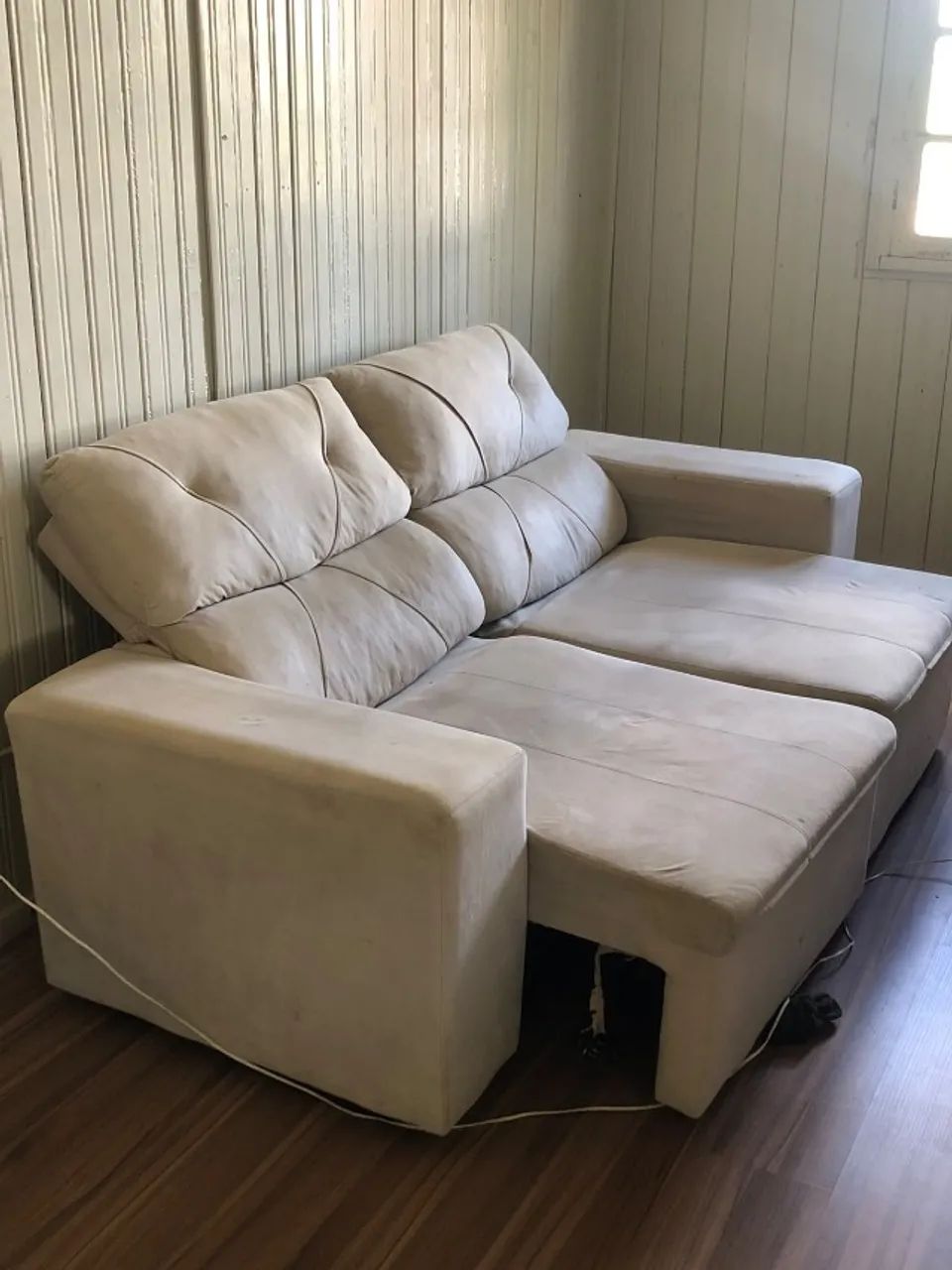 SOFA RETRATIL EM BOM ESTADO