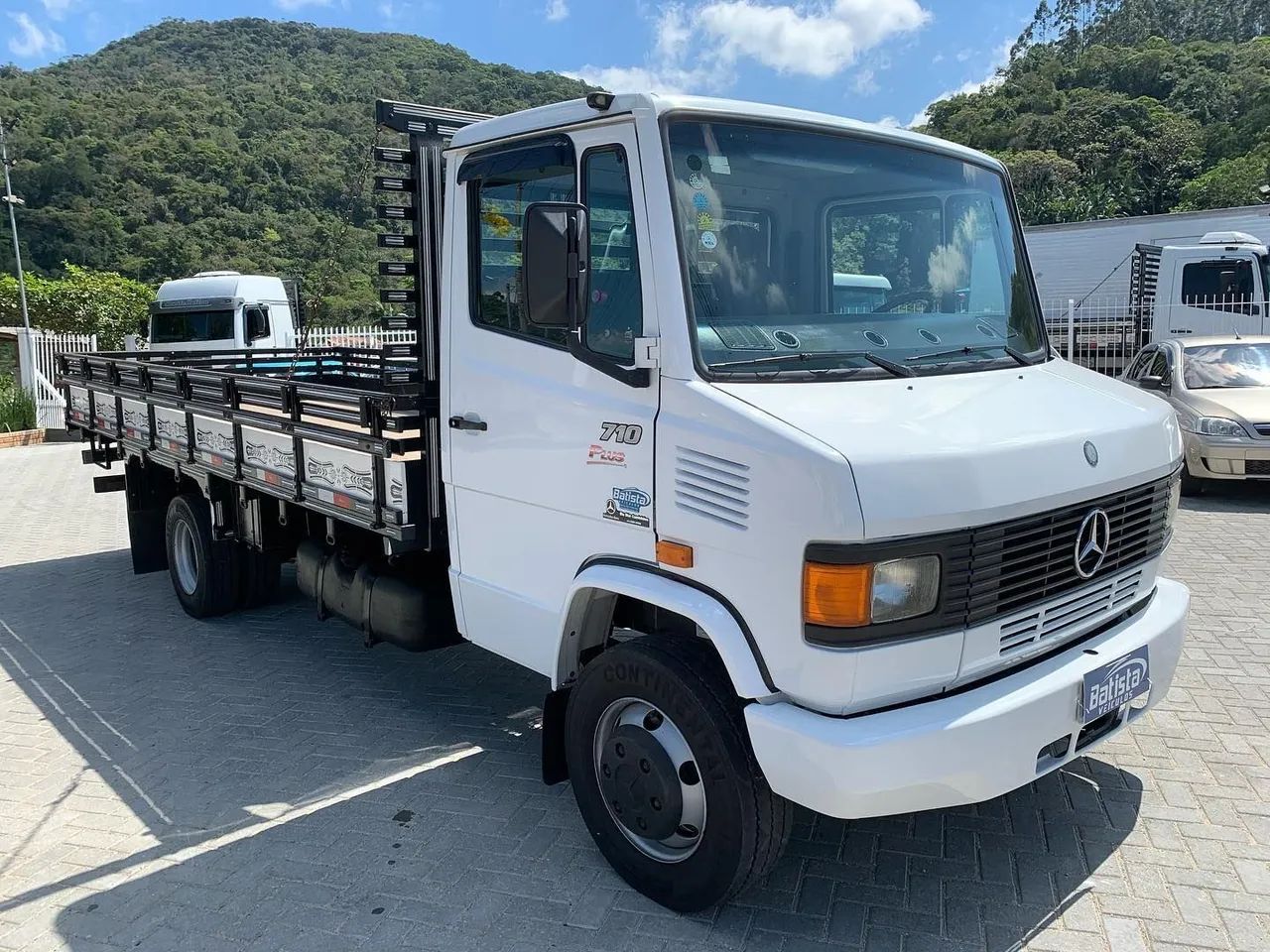 CAMINHÃO MB 710 PLUS - Foto 2
