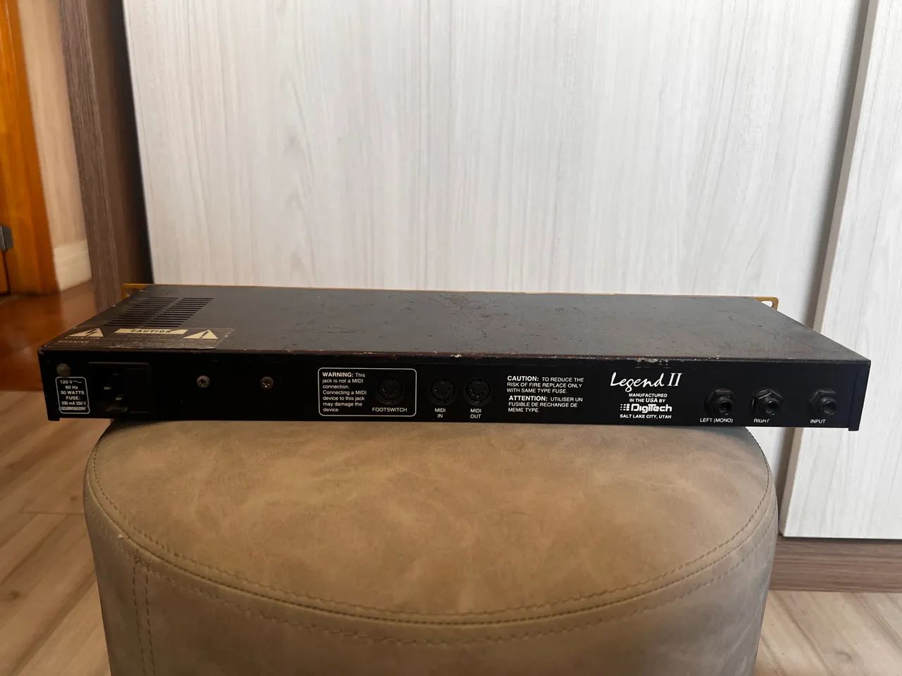 Rack de efeitos Digitech Legend 2 + controlador midi  - Foto 4