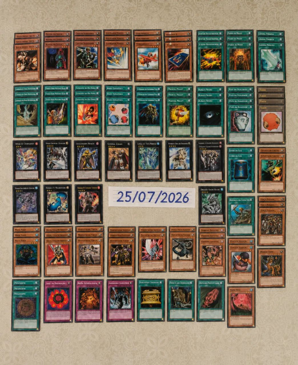 Deck Blue-eyes Dragão Branco de Olhos Azuis e cartas total de 368. - Foto 2