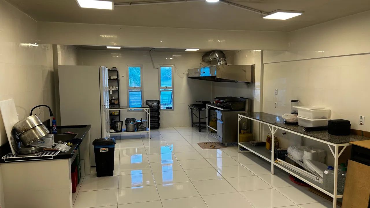 Alugo : cozinha equipada : na praia da Costa !tem salão  - Foto 3