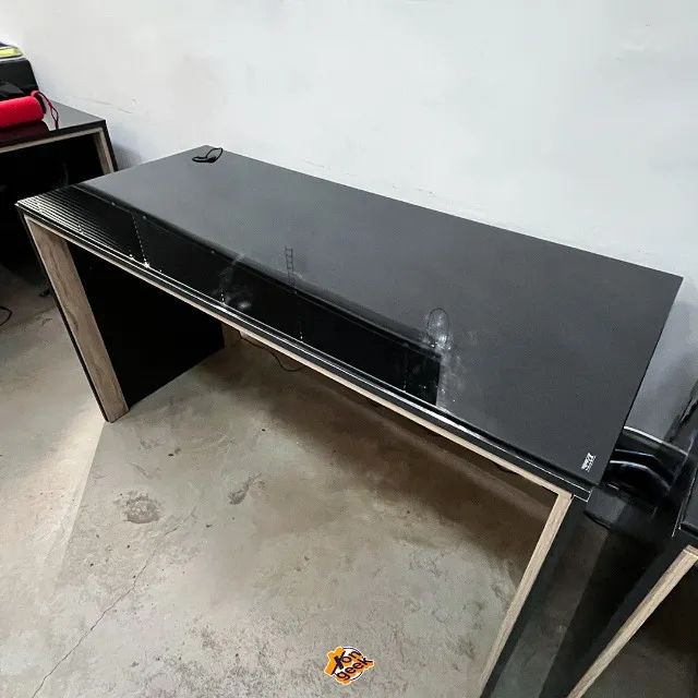 Mesas MDF com VIDRO PRETO | Ótimas para Escritório - Discretas | Compactas e Resistentes - Foto 2