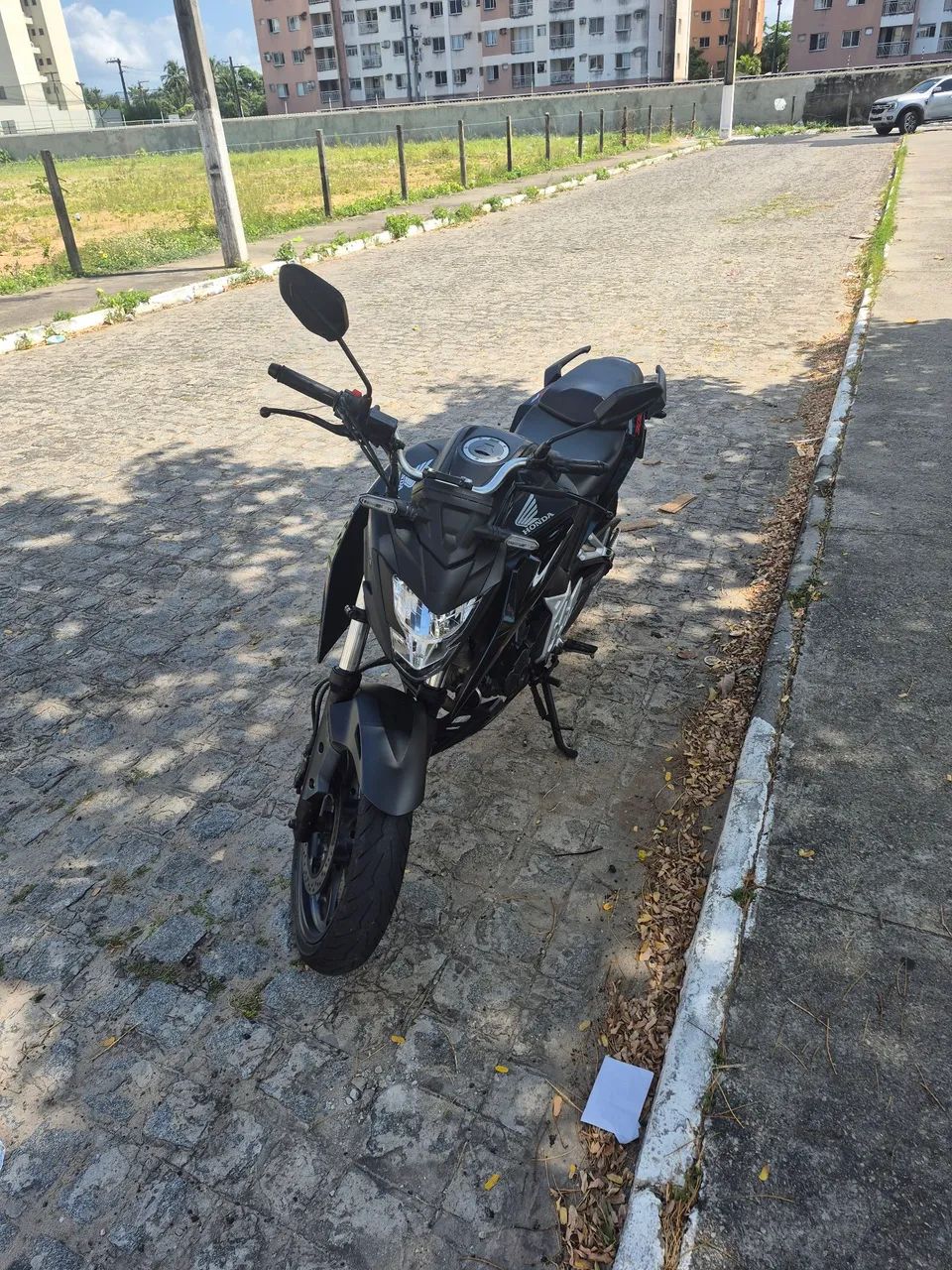CB 300F Twister - Foto 3