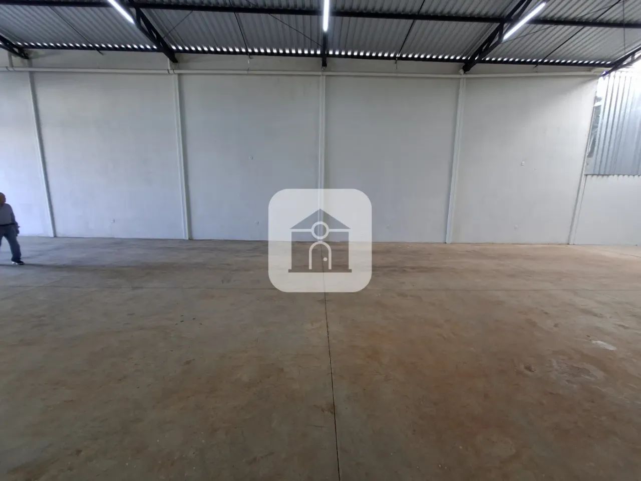 Galpão comercial para locação no bairro Brasil - Foto 2