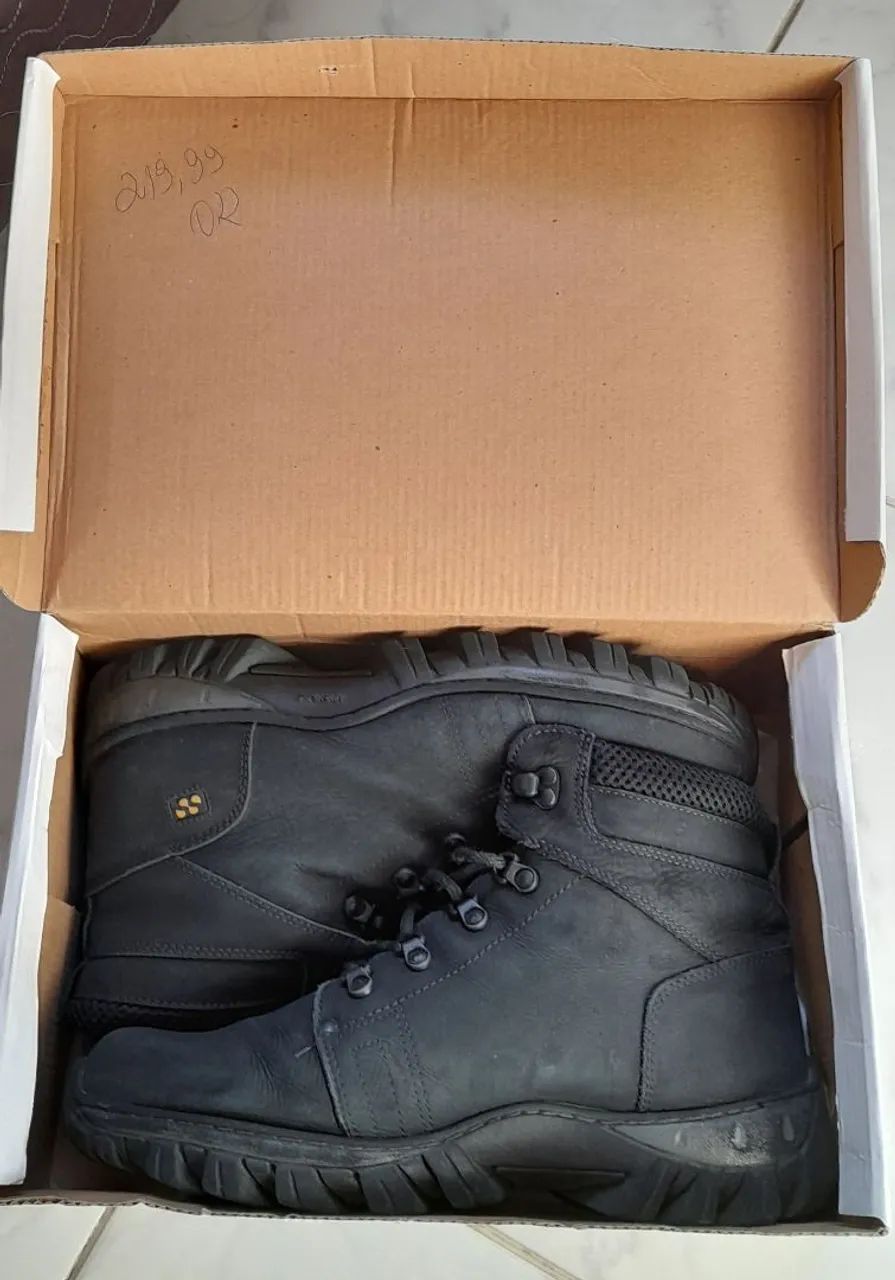 Tênis / Bota  - Foto 2