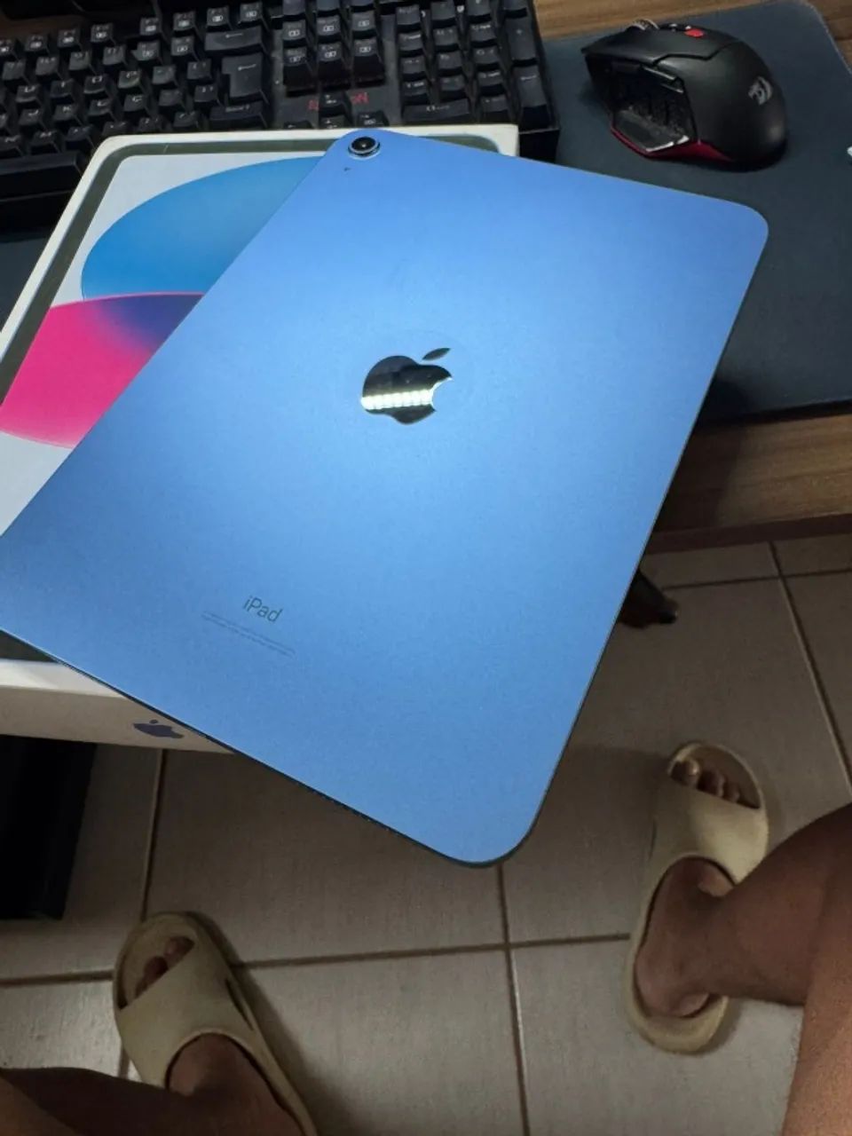 Apple iPad (10ª geração) - 64GB - Azul