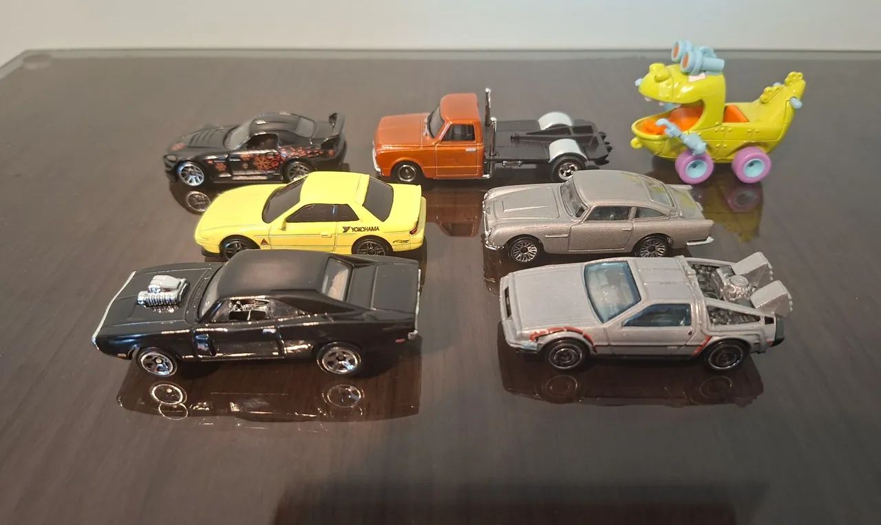 Lote Hot Wheels variados - Foto 2