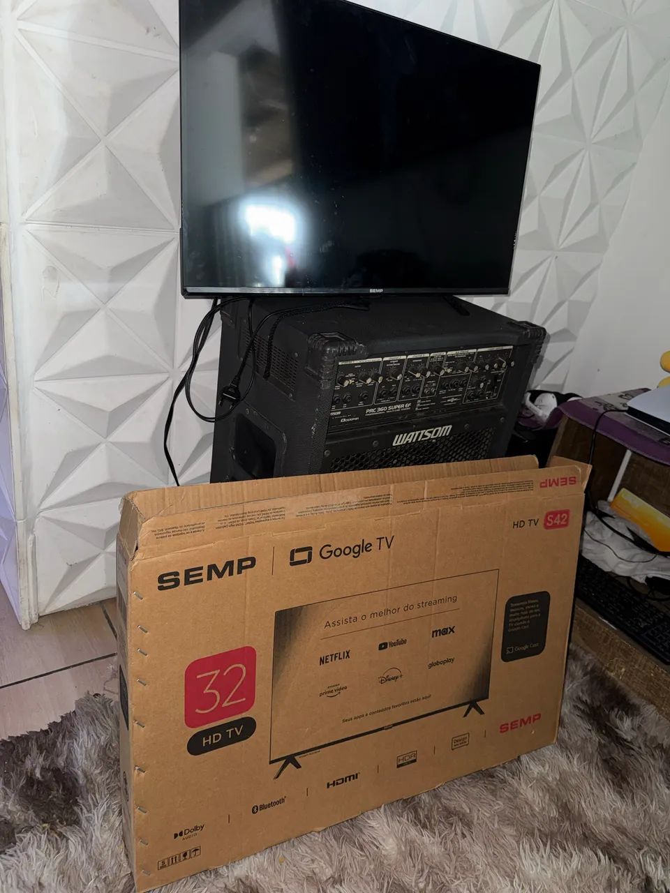 Vendo Smart Tv 32 polegadas Nova 